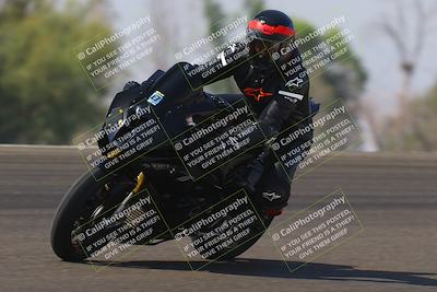 media/Sep-20-2025-TrackDaz (Sat) [[27f0cde673]]/B Group/1120am (Turn 2)/